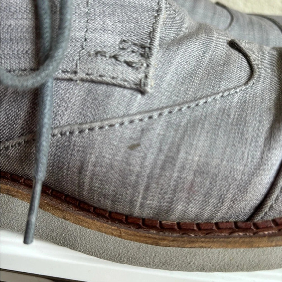 Toms Cap Toe Oxfords - Picture 11 of 12
